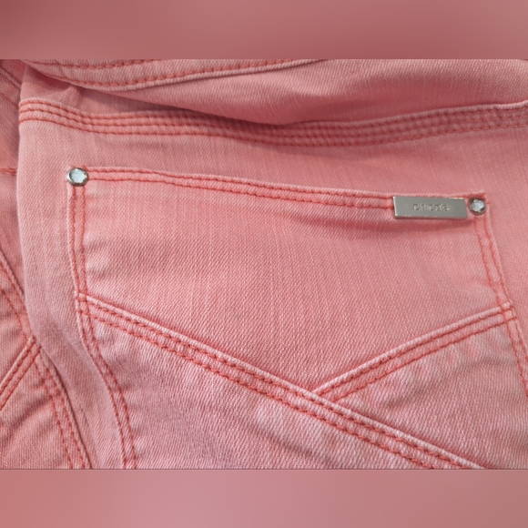 Chico's So Slimming Pink Zipper Hem Jeans in Size 2 / US Size 12 or L - Picture 7 of 16